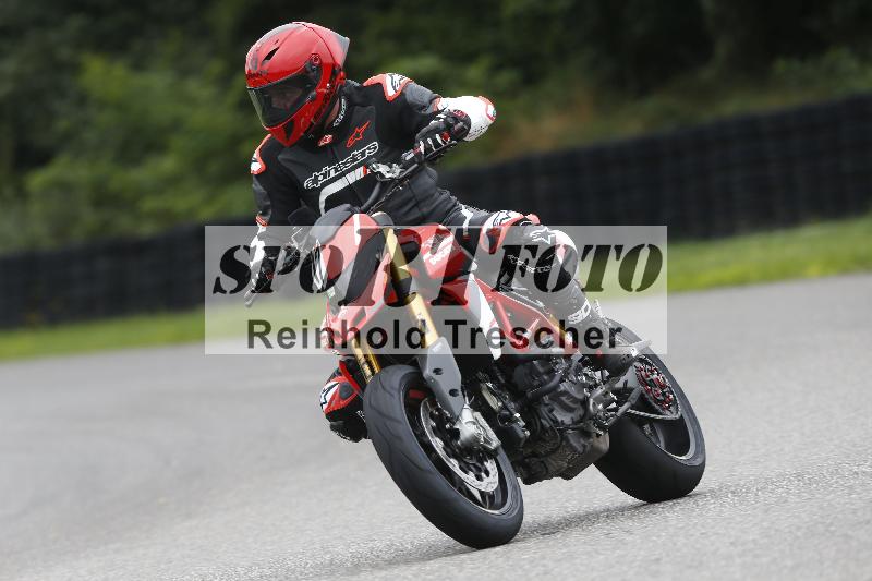 Archiv-2025/37 28.07.2025 Dunlop Ride und Test Day ADR/Einsteiger gruen/17